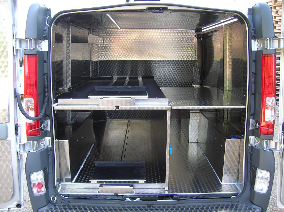 Allestimento Furgone Trasporto Salme