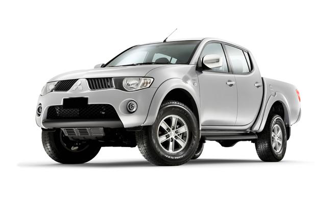 mitsubishi-l200-argento